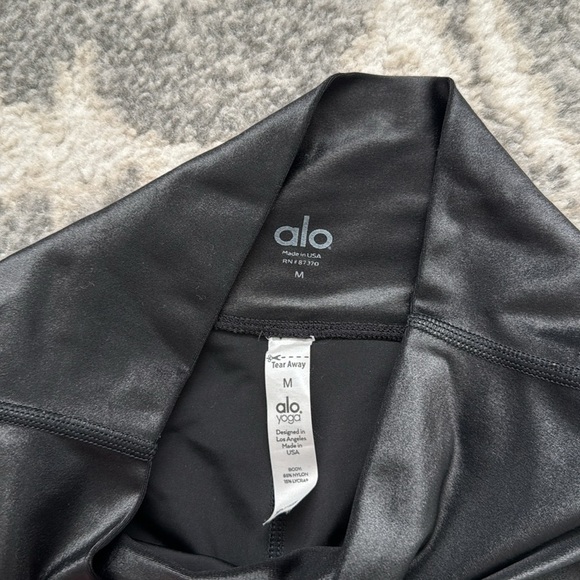 Alo Black Leggings - Picture 6 of 9